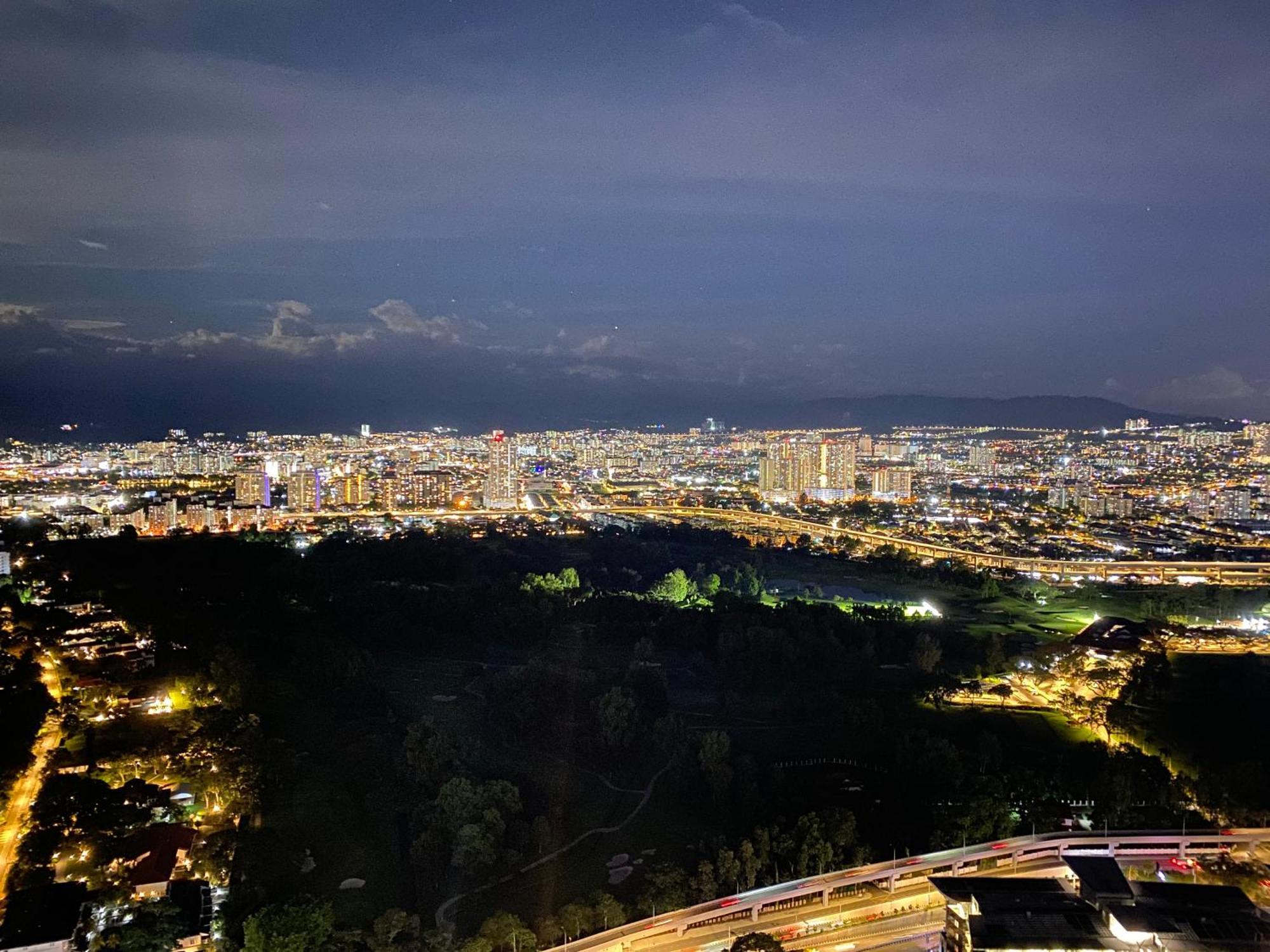 Eaton Residences Klcc By Leo Homestay クアラルンプール エクステリア 写真